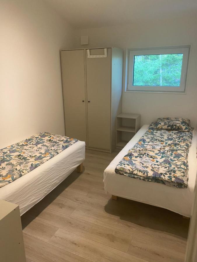Sjoelanda Apartment Sjuntorp Luaran gambar