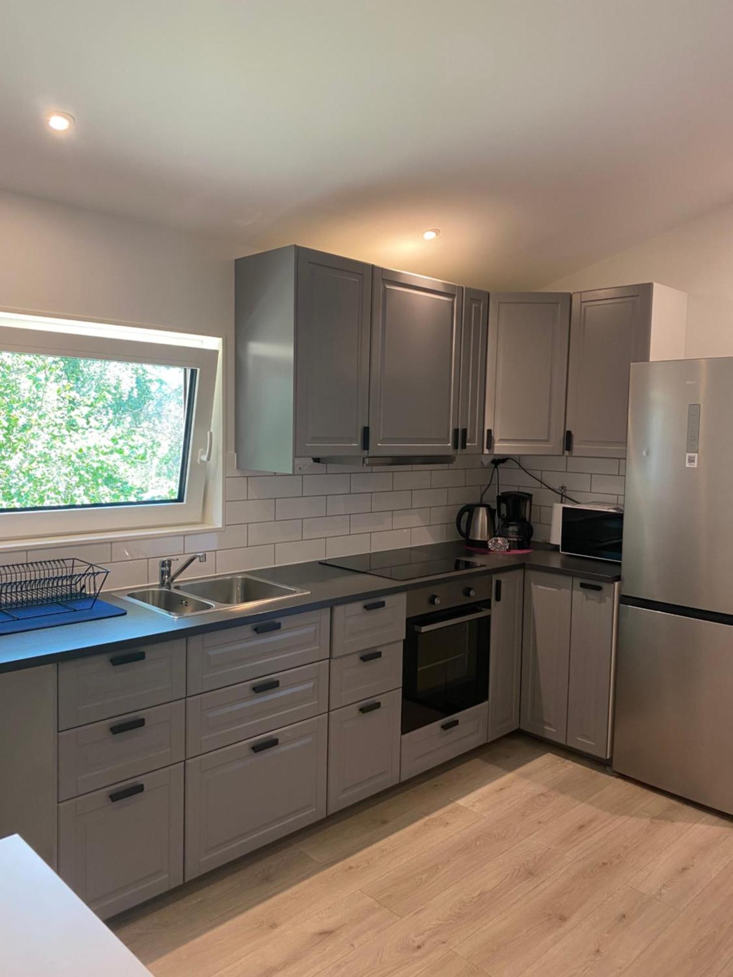 Sjoelanda Apartment Sjuntorp Luaran gambar